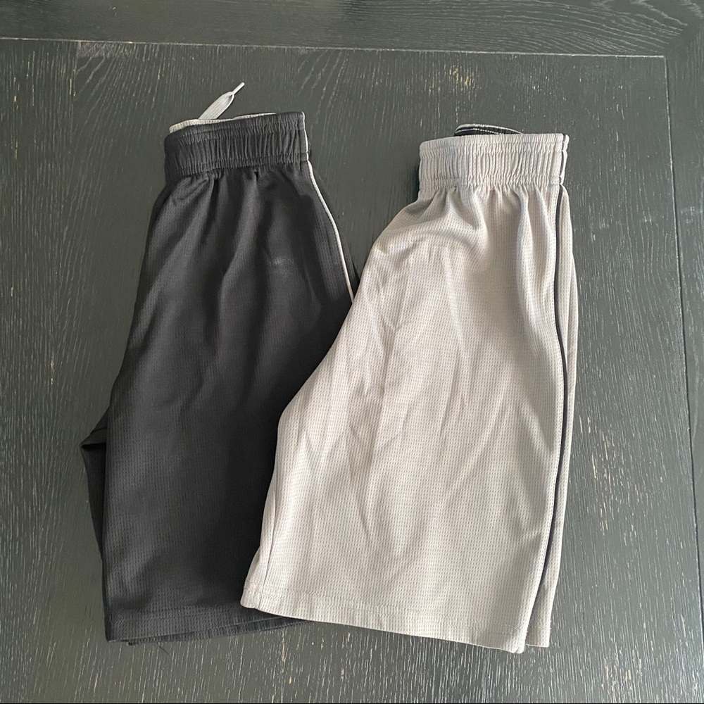 Hibbett Sport mesh athletic shorts - size s (boys)